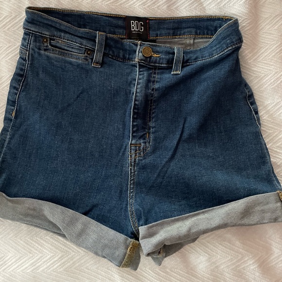BDG Urban Outfitters pin up high rise jean shorts - Picture 1 of 6